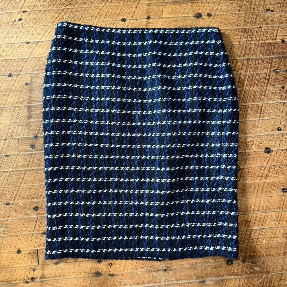 Ann Taylor Parisian striped business casual 6 pencil skirt